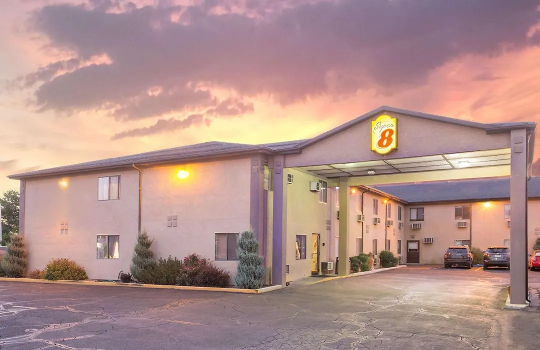 Super 8 By Wyndham Elko-1